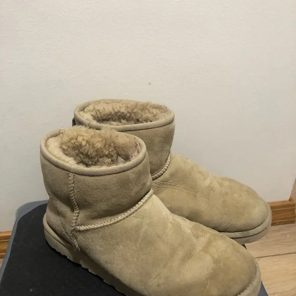 UGG 1016222 Classic Mini II Women's Chestnut Winter Ankle Boots Size 8 - Picture 3 of 14